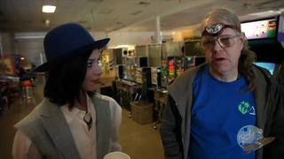 颜值爆表华裔大奶白虎美女自己玩玩具