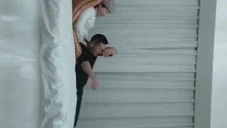 快放假的图书馆卫生间找刺激